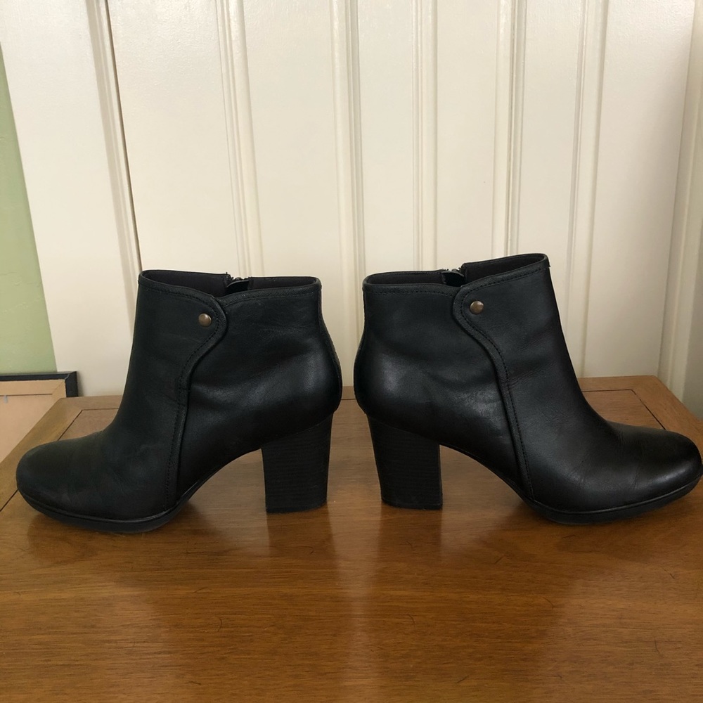Clark’s heeled black leather booties